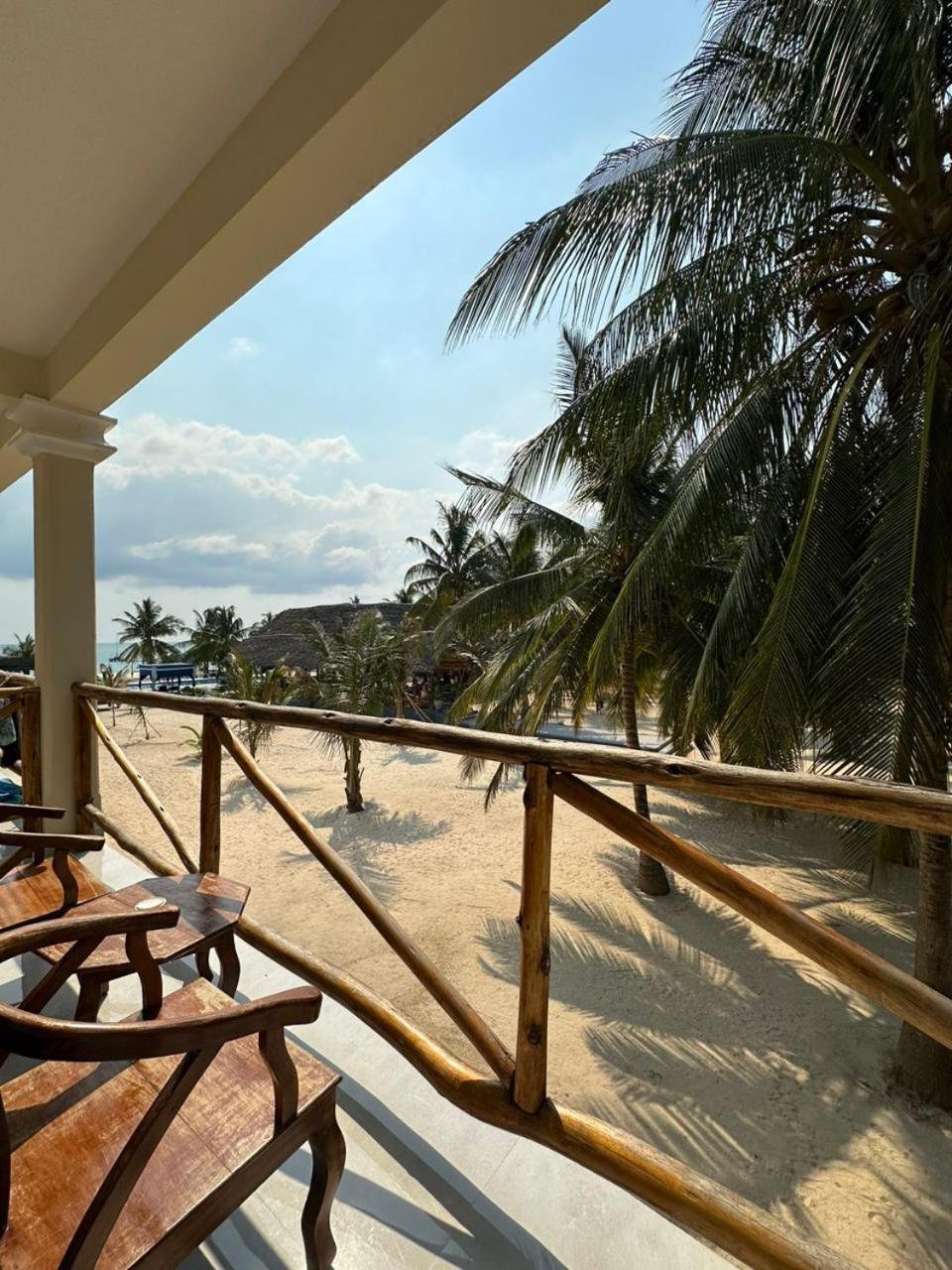 Sunset Kendwa Beach Hotel Exterior photo